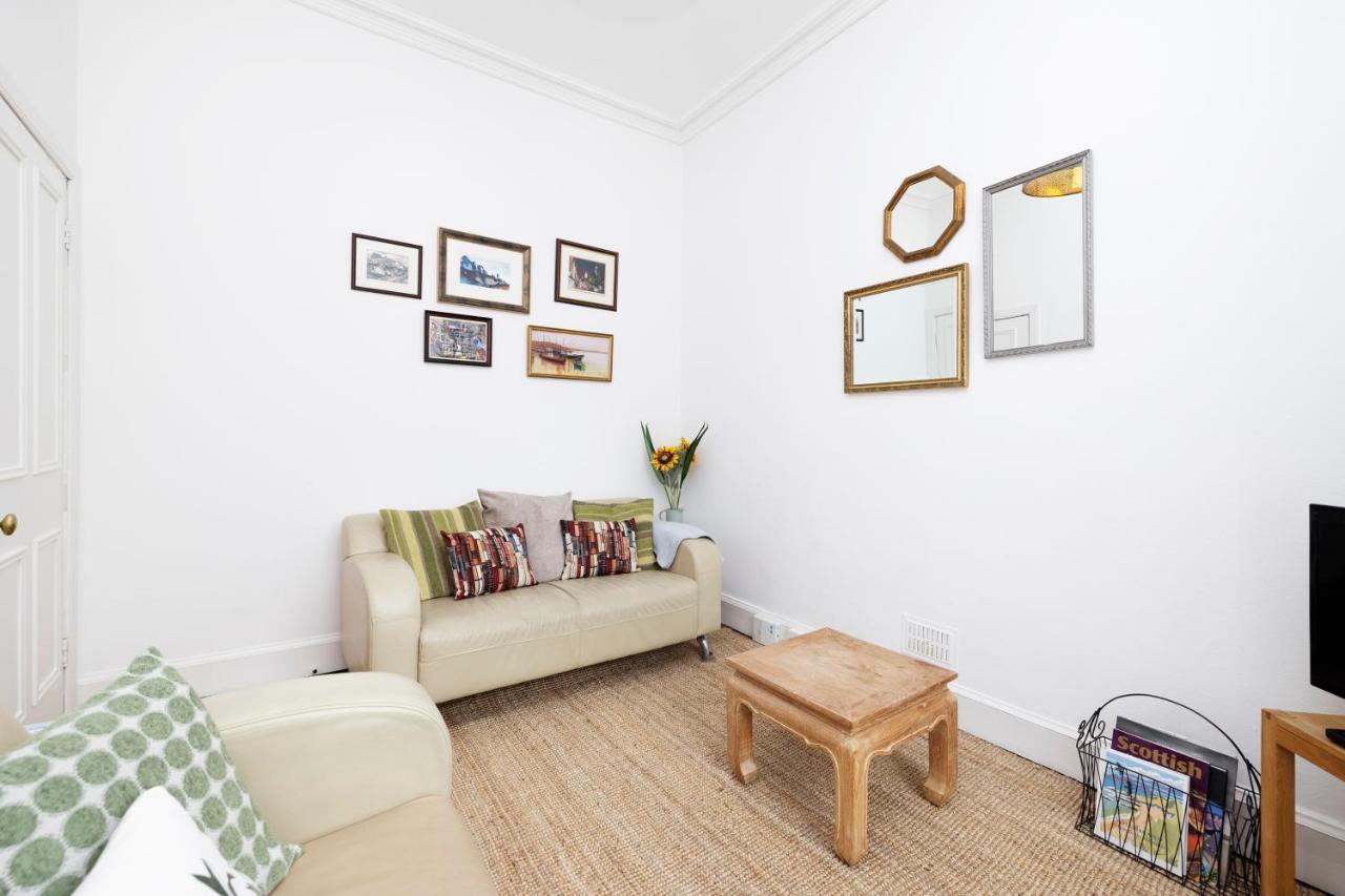 Ferienwohnung Joivy Cosy Flat In The Heart Of EDI Exterior foto