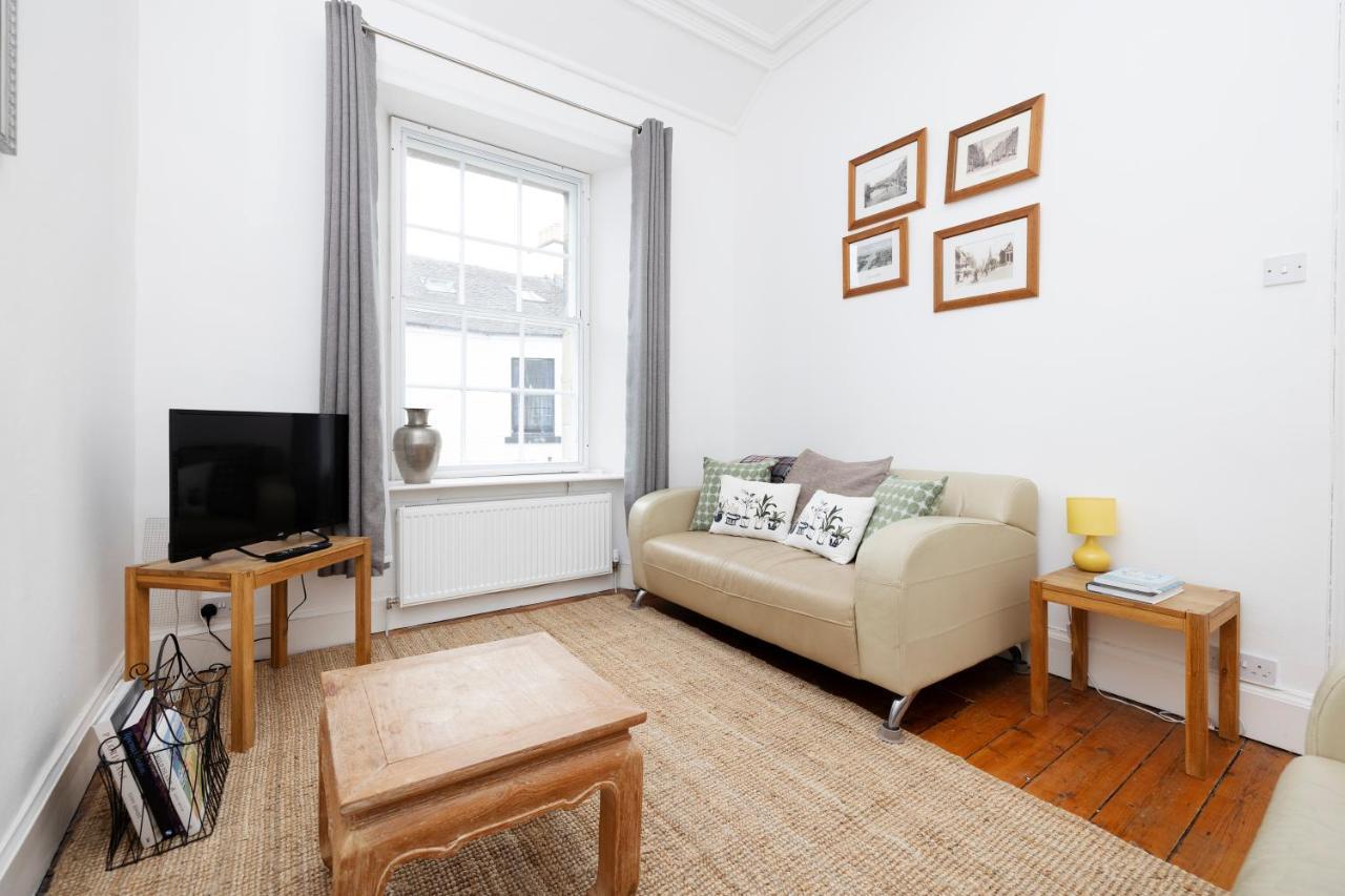 Ferienwohnung Joivy Cosy Flat In The Heart Of EDI Exterior foto