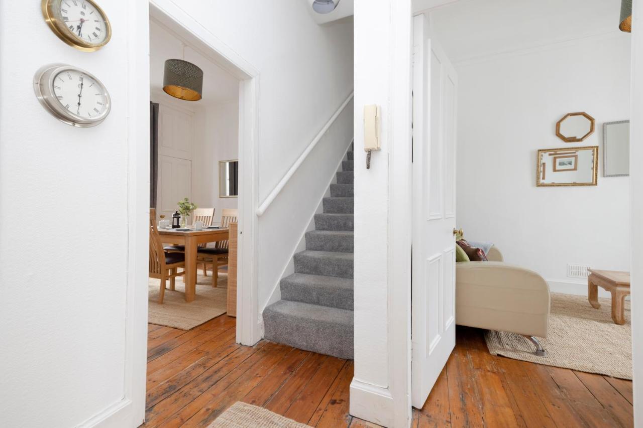 Ferienwohnung Joivy Cosy Flat In The Heart Of EDI Exterior foto